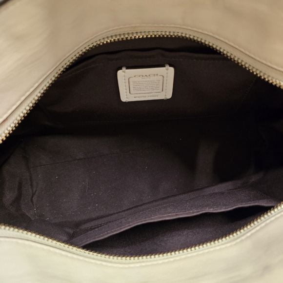 Coach Blake Carry All Purse in Cream Ivory Leather Crossbody or Shoulder - Picture 12 of 16